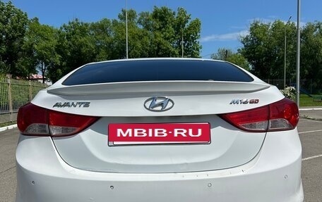 Hyundai Avante, 2011 год, 920 000 рублей, 4 фотография