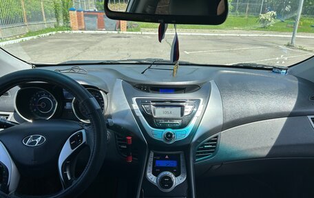 Hyundai Avante, 2011 год, 920 000 рублей, 21 фотография