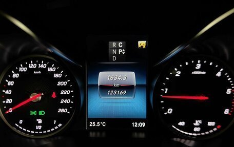 Mercedes-Benz V-Класс, 2020 год, 7 990 000 рублей, 17 фотография