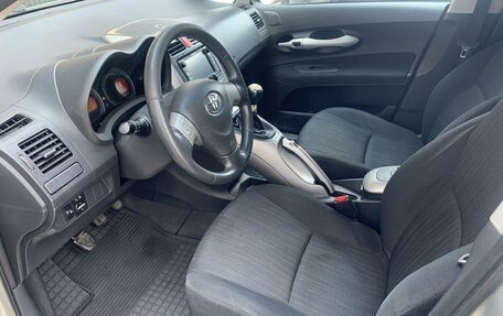 Toyota Auris II, 2007 год, 590 000 рублей, 10 фотография