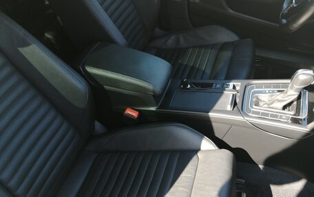 Volkswagen Passat B8 рестайлинг, 2018 год, 2 400 000 рублей, 15 фотография