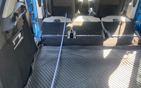 Citroen C4 Picasso II рестайлинг, 2009 год, 600 000 рублей, 8 фотография