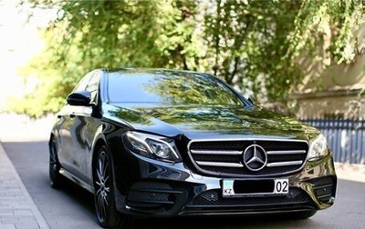 Mercedes-Benz E-Класс, 2019 год, 4 200 000 рублей, 1 фотография