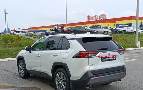 Toyota RAV4, 2019 год, 2 775 000 рублей, 8 фотография