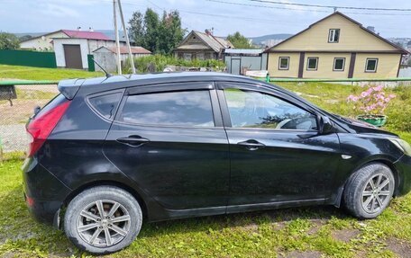 Hyundai Solaris II рестайлинг, 2013 год, 670 000 рублей, 3 фотография