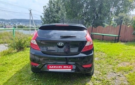 Hyundai Solaris II рестайлинг, 2013 год, 670 000 рублей, 2 фотография