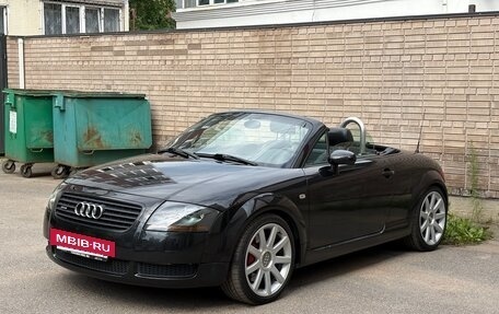 Audi TT, 2002 год, 1 150 000 рублей, 2 фотография