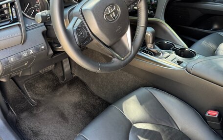 Toyota Camry, 2021 год, 2 500 000 рублей, 7 фотография