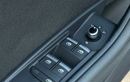 Audi A4, 2015 год, 2 350 000 рублей, 25 фотография