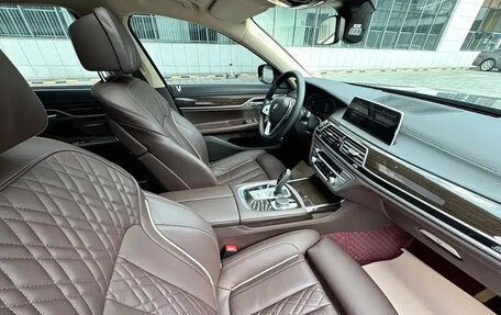 BMW 7 серия, 2021 год, 6 000 000 рублей, 6 фотография