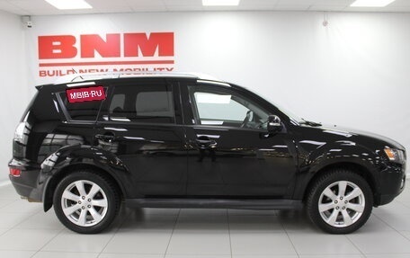 Mitsubishi Outlander III рестайлинг 3, 2010 год, 1 220 000 рублей, 2 фотография