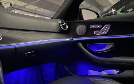 Mercedes-Benz E-Класс, 2019 год, 4 200 000 рублей, 14 фотография