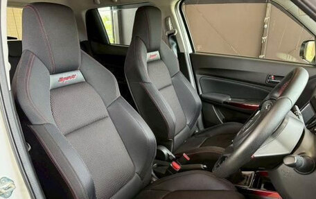 Suzuki Swift V, 2022 год, 1 060 000 рублей, 8 фотография