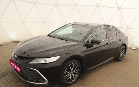 Toyota Camry, 2021 год, 3 050 000 рублей, 7 фотография