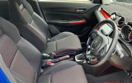 Suzuki Swift V, 2022 год, 1 060 000 рублей, 7 фотография