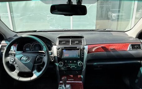 Toyota Camry, 2014 год, 1 685 000 рублей, 10 фотография