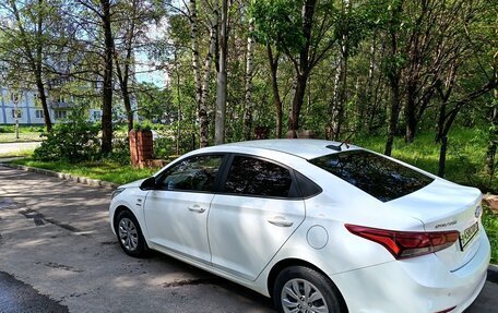Hyundai Solaris II рестайлинг, 2019 год, 1 350 000 рублей, 4 фотография