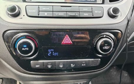 Hyundai Solaris II рестайлинг, 2017 год, 1 600 000 рублей, 4 фотография