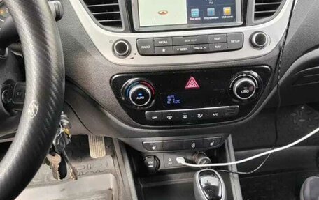 Hyundai Solaris II рестайлинг, 2017 год, 1 600 000 рублей, 13 фотография