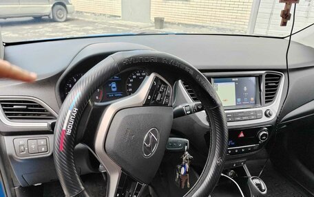 Hyundai Solaris II рестайлинг, 2017 год, 1 600 000 рублей, 18 фотография