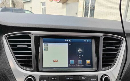 Hyundai Solaris II рестайлинг, 2017 год, 1 600 000 рублей, 16 фотография
