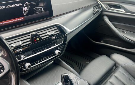 BMW 5 серия, 2021 год, 4 800 000 рублей, 10 фотография