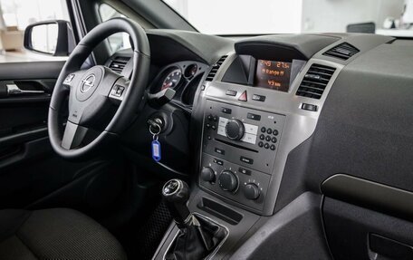 Opel Zafira B, 2007 год, 548 000 рублей, 22 фотография