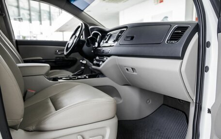KIA Carnival III, 2019 год, 2 628 000 рублей, 34 фотография
