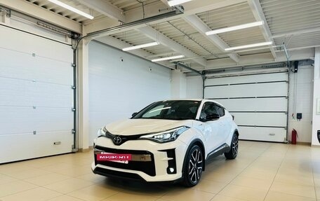 Toyota C-HR I рестайлинг, 2020 год, 2 799 900 рублей, 2 фотография