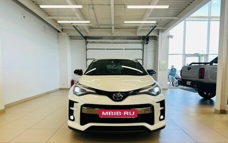 Toyota C-HR I рестайлинг, 2020 год, 2 799 900 рублей, 9 фотография