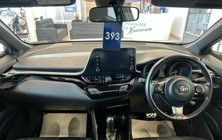 Toyota C-HR I рестайлинг, 2020 год, 2 799 900 рублей, 16 фотография