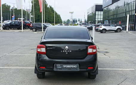 Renault Logan II, 2017 год, 895 000 рублей, 10 фотография