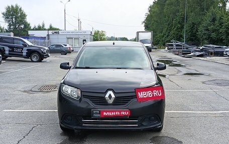 Renault Logan II, 2017 год, 895 000 рублей, 3 фотография