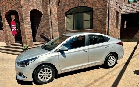 Hyundai Solaris II рестайлинг, 2019 год, 1 700 000 рублей, 2 фотография