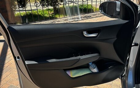Hyundai Solaris II рестайлинг, 2019 год, 1 700 000 рублей, 15 фотография