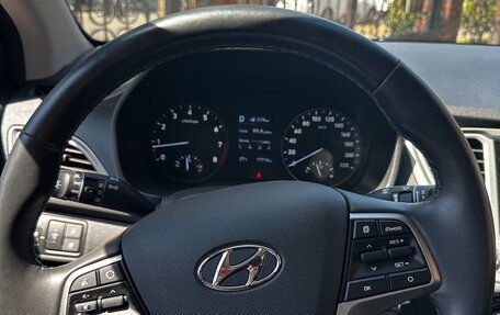 Hyundai Solaris II рестайлинг, 2019 год, 1 700 000 рублей, 17 фотография