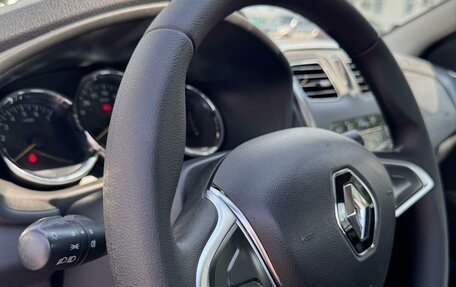 Renault Logan II, 2021 год, 850 000 рублей, 2 фотография