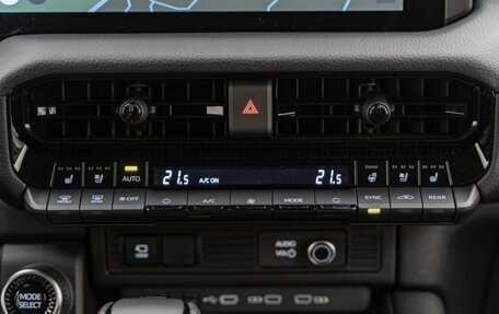 Toyota Land Cruiser Prado, 2025 год, 7 900 000 рублей, 27 фотография