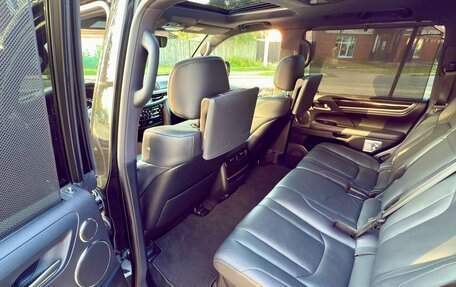 Lexus LX III, 2019 год, 9 999 999 рублей, 17 фотография