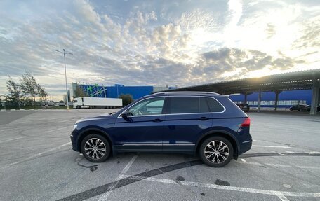 Volkswagen Tiguan II, 2017 год, 1 995 000 рублей, 3 фотография