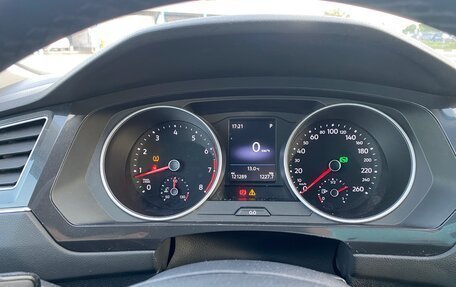 Volkswagen Tiguan II, 2017 год, 1 995 000 рублей, 23 фотография