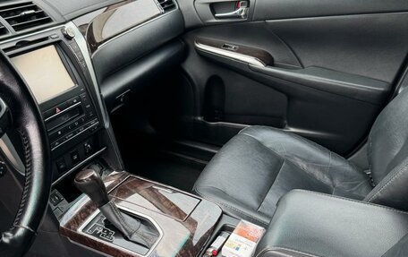 Toyota Camry, 2015 год, 2 100 000 рублей, 10 фотография