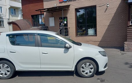 Renault Sandero II рестайлинг, 2017 год, 600 000 рублей, 5 фотография