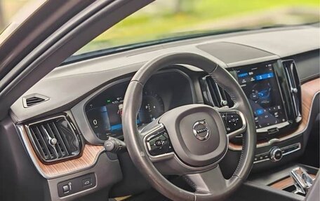 Volvo XC60 II, 2022 год, 2 470 000 рублей, 10 фотография