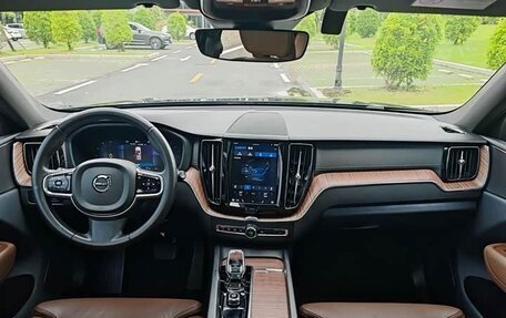 Volvo XC60 II, 2022 год, 2 470 000 рублей, 12 фотография