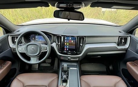 Volvo XC60 II, 2022 год, 2 465 000 рублей, 11 фотография