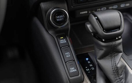Toyota Land Cruiser Prado, 2025 год, 7 900 000 рублей, 23 фотография