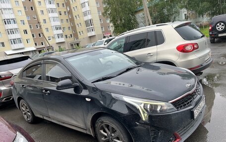 KIA Rio IV, 2021 год, 1 800 000 рублей, 2 фотография