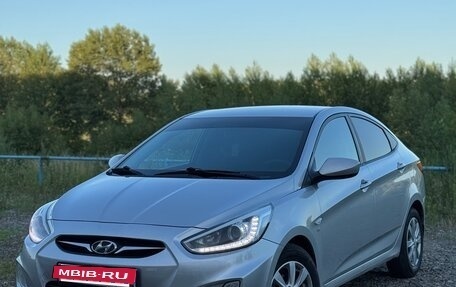 Hyundai Solaris II рестайлинг, 2013 год, 990 000 рублей, 2 фотография