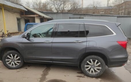 Honda Pilot III рестайлинг, 2020 год, 4 500 000 рублей, 13 фотография